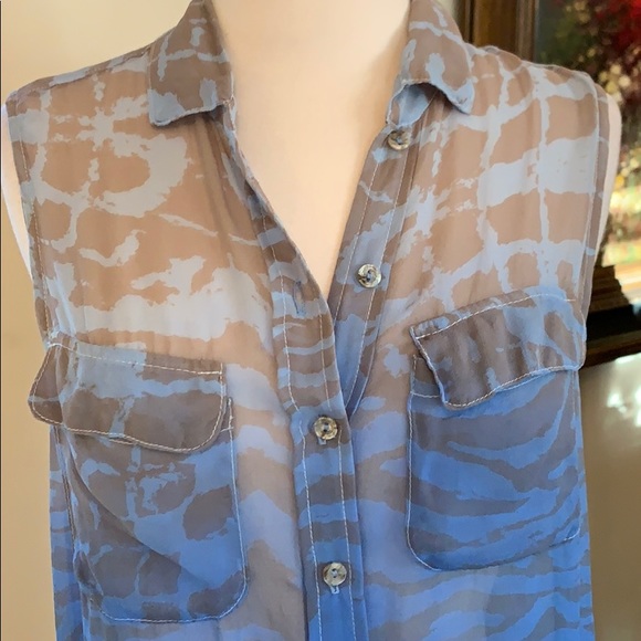 Silk top by gypsy - Picture 2 of 5